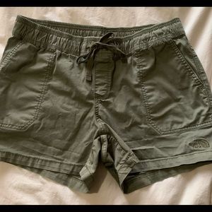 Women’s The North Face shorts size M